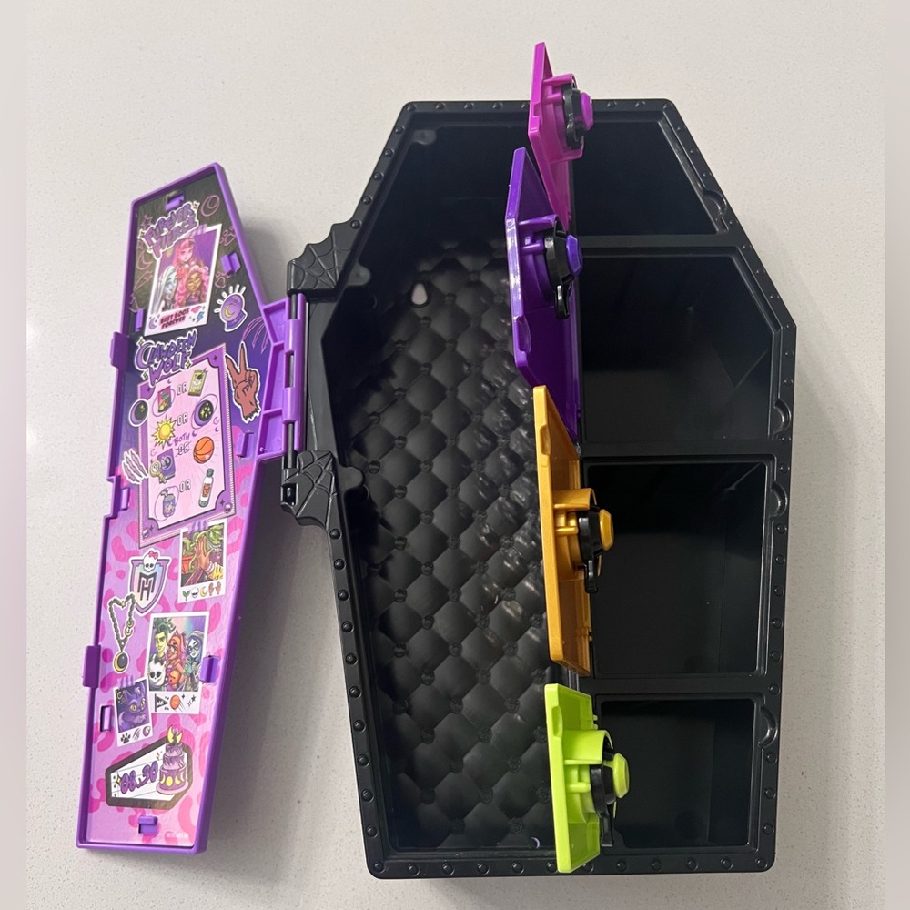 Monster High Skullimate Secrets Caden Wolf Doll Locker Only Mattel - Picture 2 of 4